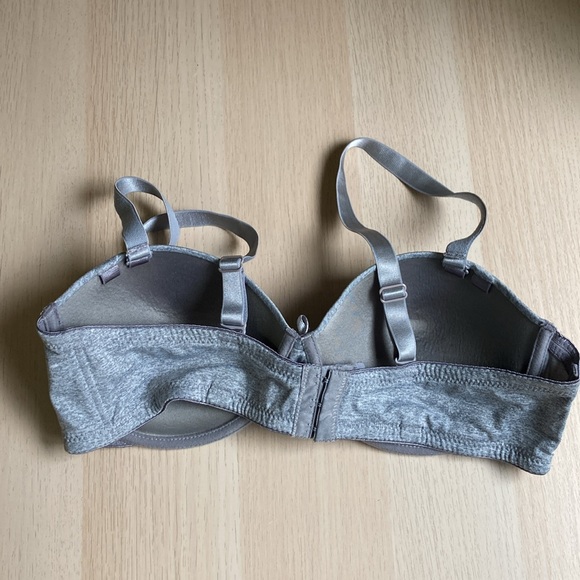 EUC Heather Gray Bra with Molded Cups and Underwire, 38C, removable strapless - Picture 4 of 9